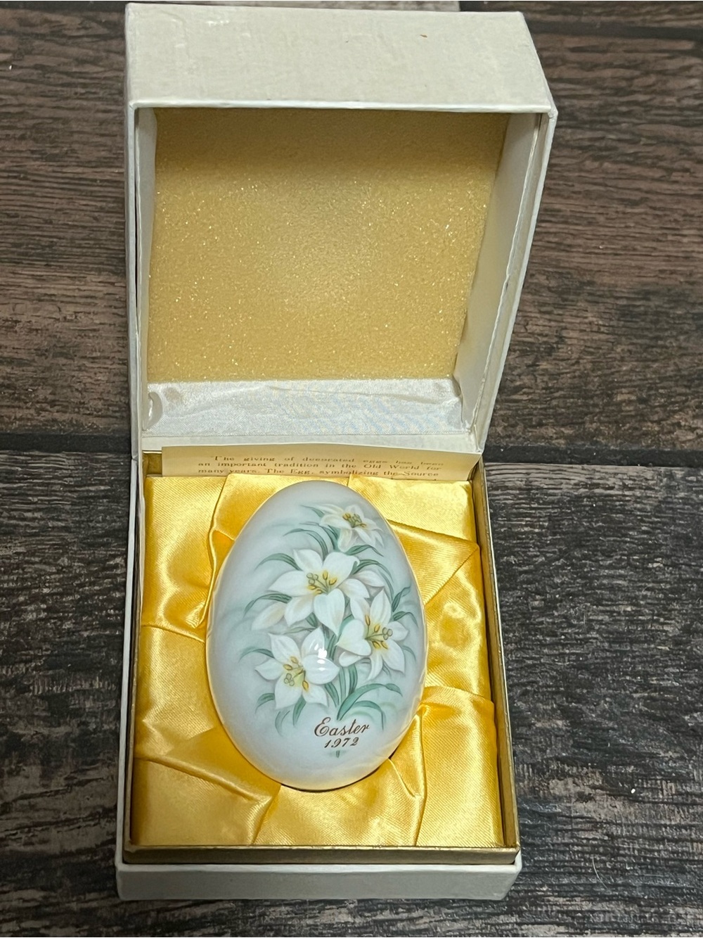 Noritake White Porcelain Floral Easter Egg with Gold Satin Box